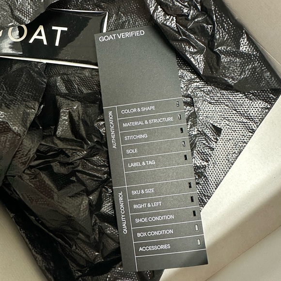 Jordan’s 11 Retro cool 2021 - Picture 7 of 8